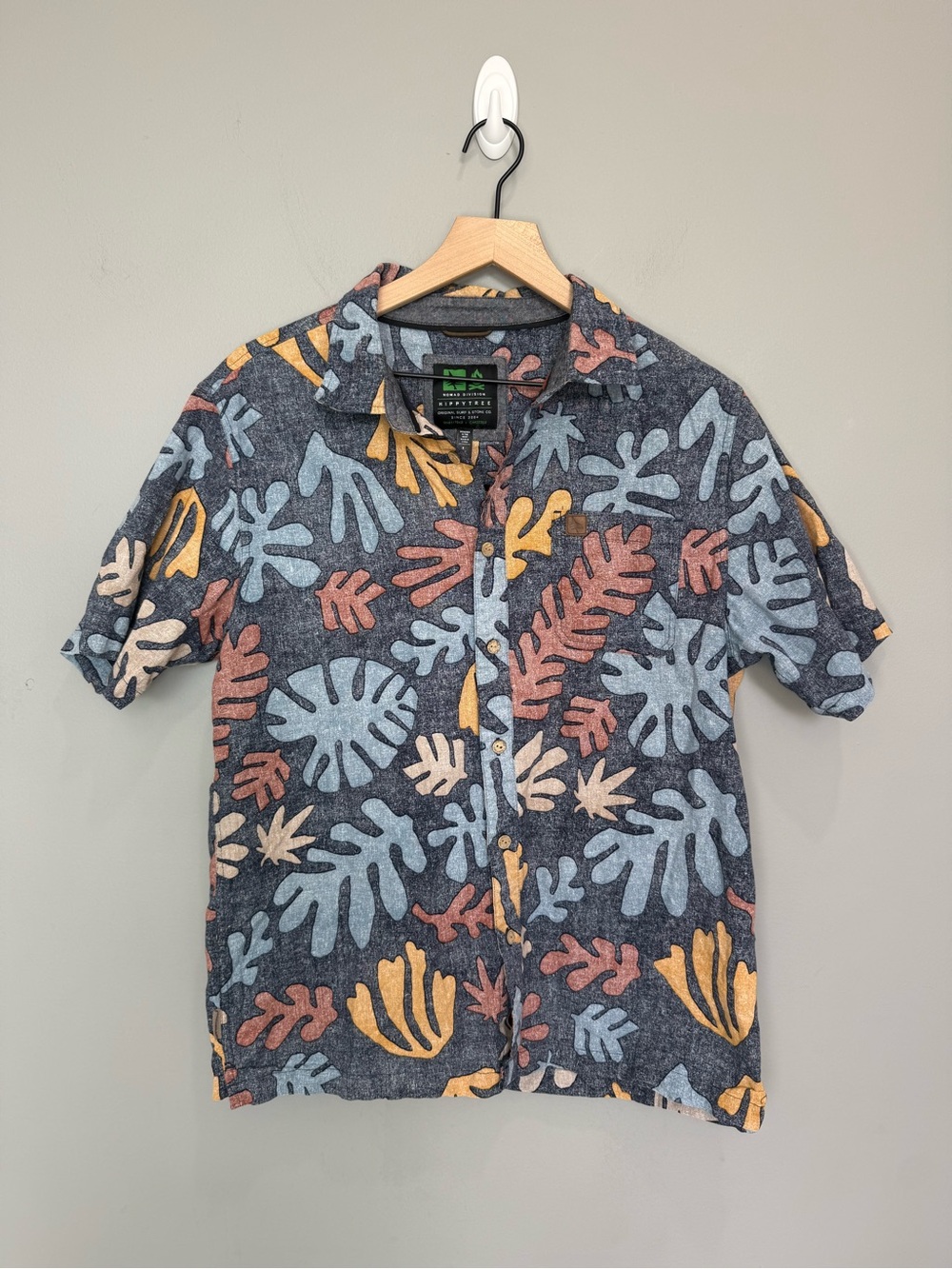 HippyTree Nomad Division Tropical Leaf Button Up Shirt Large Cotton Camp
